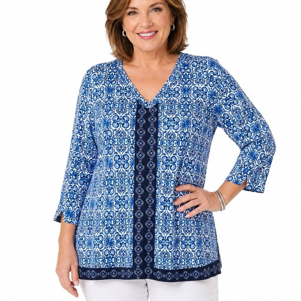 Chico’s 4 (US XXL) Blue White Floral Tunic Top 3/4 Sleeve V-Neck Knit Stretch